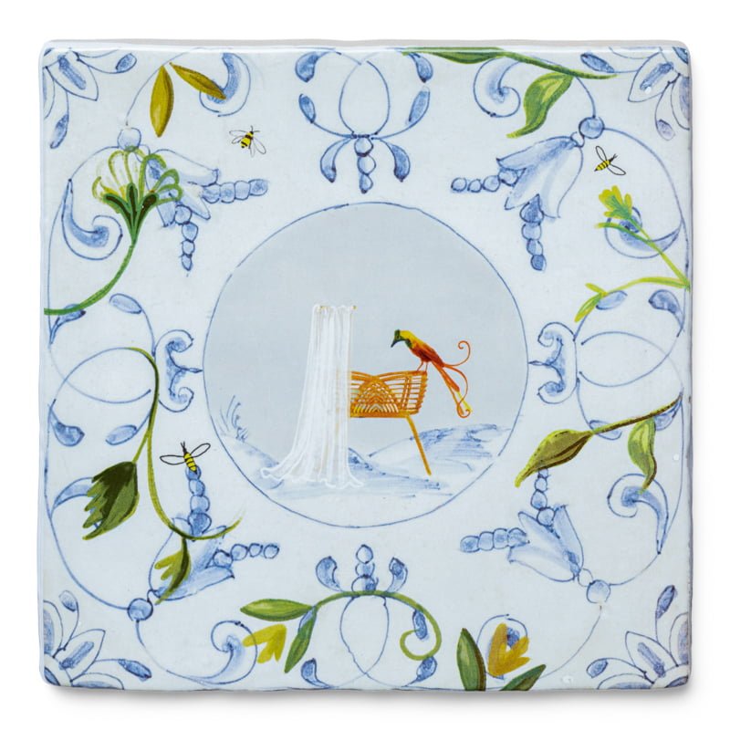 Geboortetegeltje vogel op wiegje met decoratieve bloemenranden