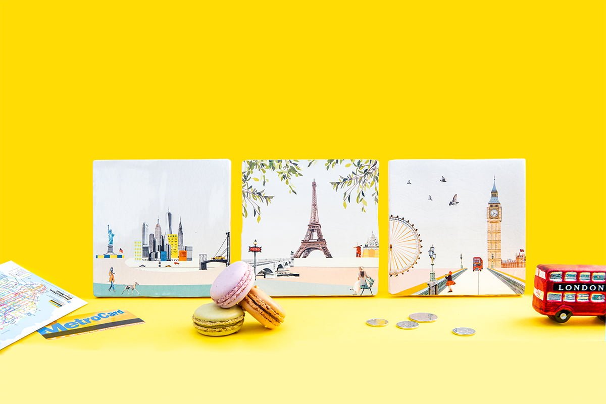 Tegeltjes wereldsteden geel met metrokaart, macarons, busje
