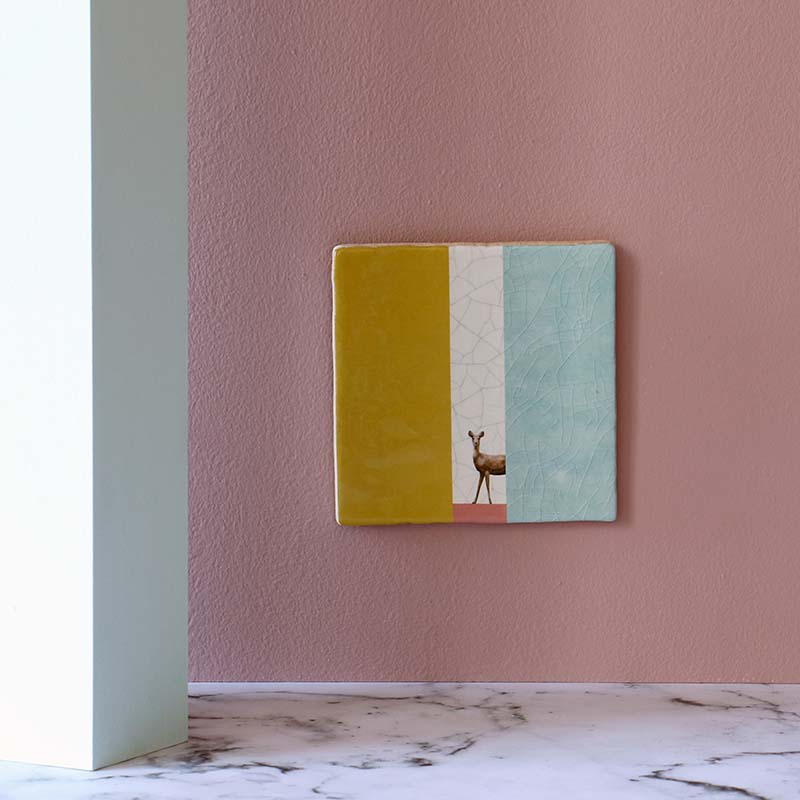 Tegeltje hert abstract kleurenmix roze muur tentoonstelling