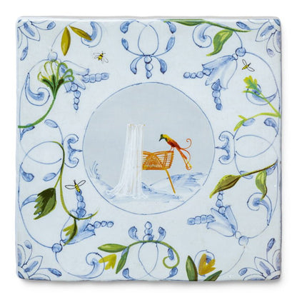 Geboortetegeltje vogel op wiegje met decoratieve bloemenranden