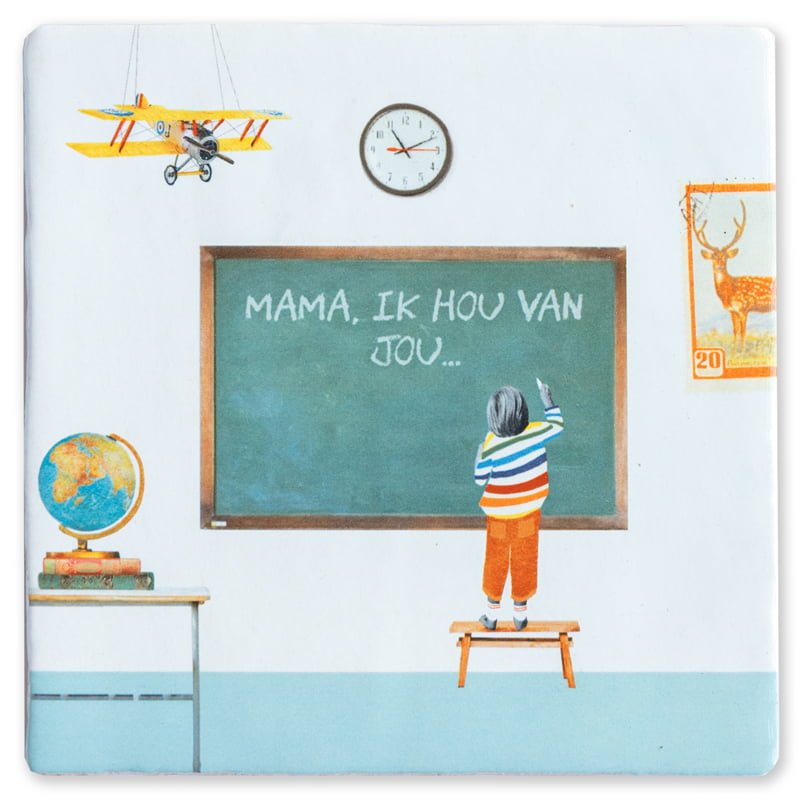 Gepersonaliseerd tegeltje met schoolbordtekst “Mama, ik hou van jou”