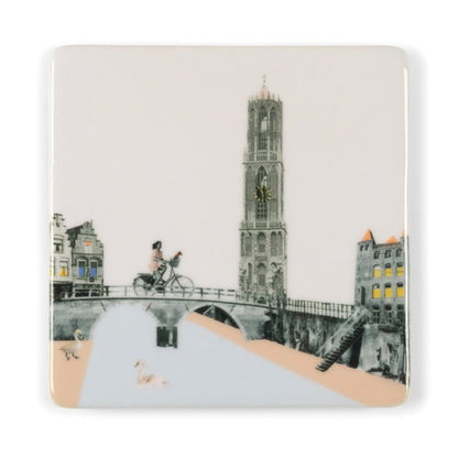Mini tegeltje Utrecht fietsers op brug voor Domtoren