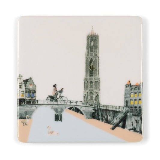 Mini tegeltje Utrecht fietsers op brug voor Domtoren