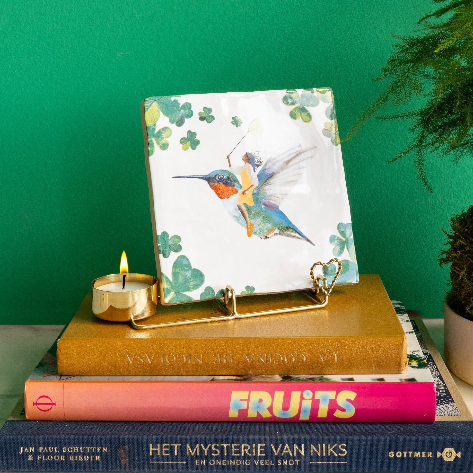 Gouden tegelhouder met kaarshouder en een hartje van Storytiles