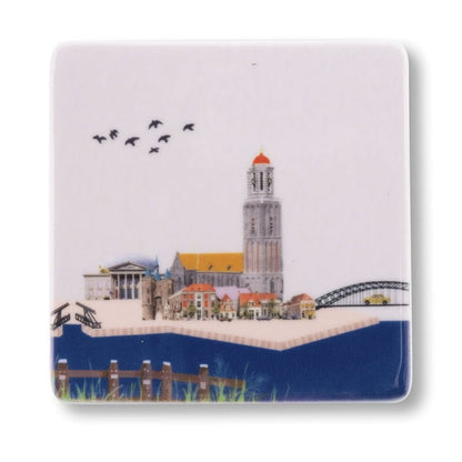 Mini tegeltje Zwolle met kerk en brug op achtergrond