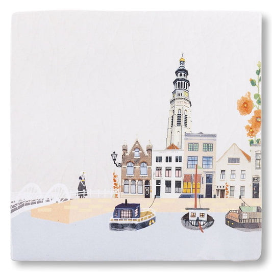 Tegeltje Middelburg met grachten en historische gebouwen