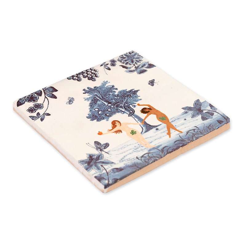 Huwelijkscadeau tegeltje StoryTiles met Eva en Eva in delfts blauwe tuin. Voor twee vrouwen die trouwen