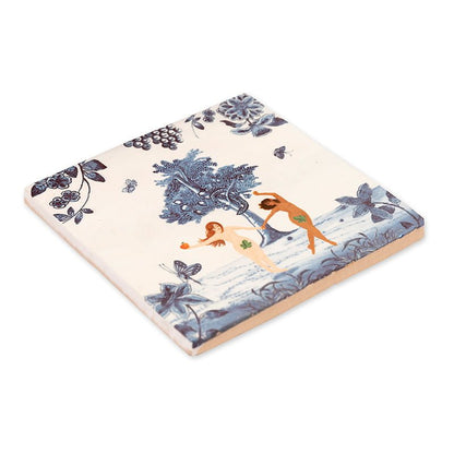 Huwelijkscadeau tegeltje StoryTiles met Eva en Eva in delfts blauwe tuin. Voor twee vrouwen die trouwen