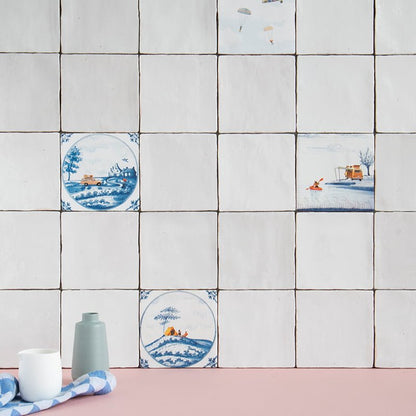 StoryTiles tegeltjes met Delfts blauwe landschappen, getegeld in de wand
