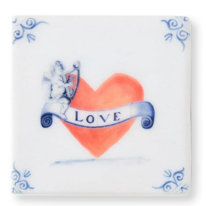 Mini tegeltje cupid hart met liefde tekstdecoratie